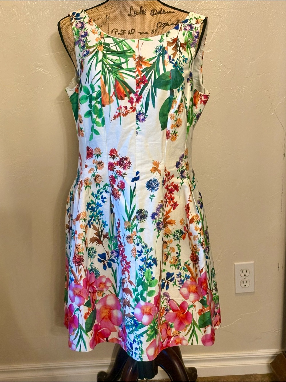 NWOT Gabby Skye Floral Fit & Flare Dress 16P Petite